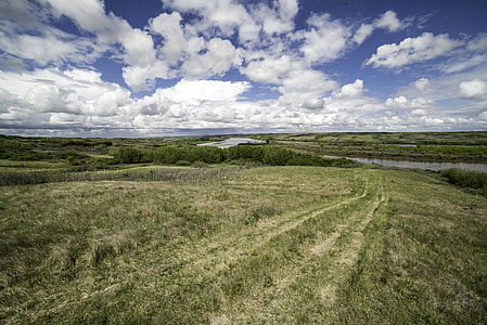 Grassland and river scenery in Saskatchewan thumbnail