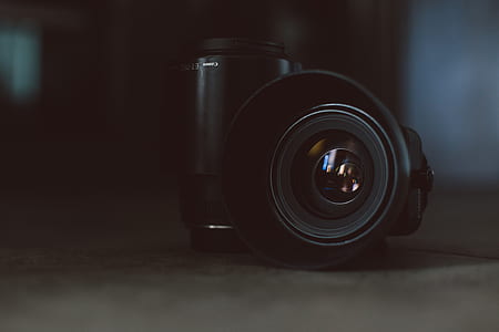 black camera thumbnail