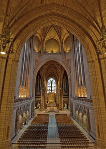 brown and gray cathedral thumbnail