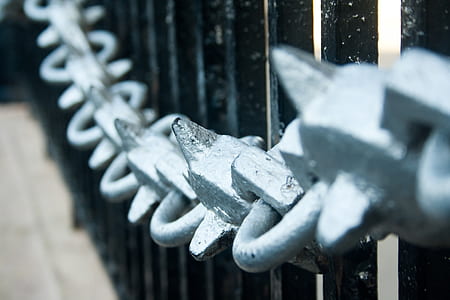 closeup photo of gray chain thumbnail