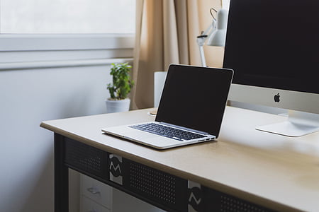 laptop on table thumbnail