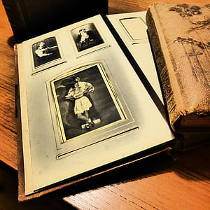 photo album with picture of man and woman thumbnail