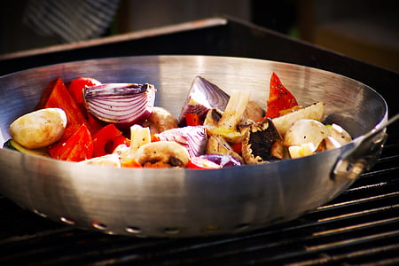 stir onions and bell pepper thumbnail
