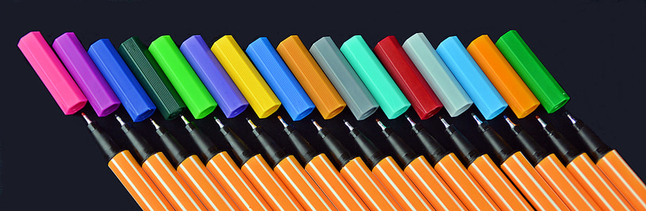 photography of assorted ball point pens thumbnail