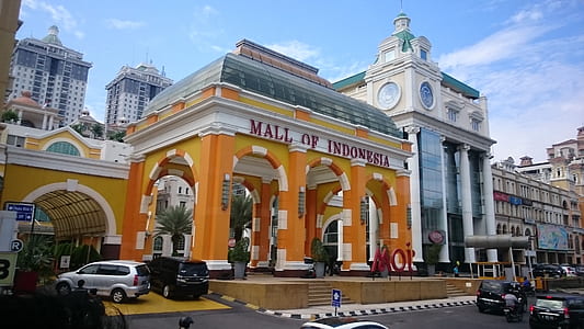 landscape photography of Mall of Indonesia thumbnail