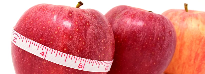 photo of three red apples thumbnail