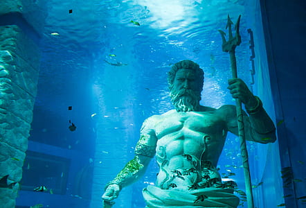 photo of Poseidon statue thumbnail