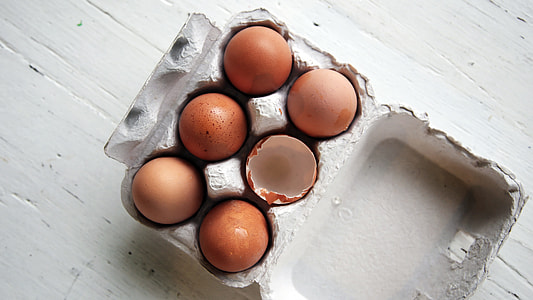 Fresh eggs thumbnail