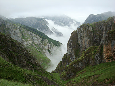 landscape photo of hill thumbnail