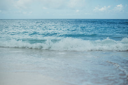 wave of sea at day time thumbnail