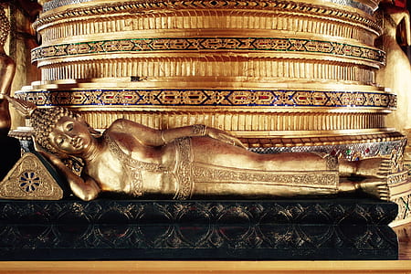 buddha lying on bed statue thumbnail