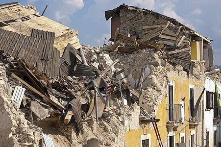 photo of wrecked house thumbnail