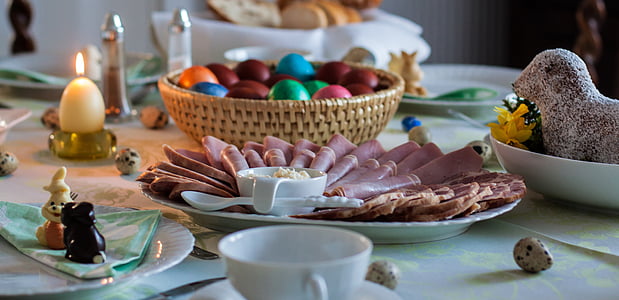 sliced ham on plate thumbnail