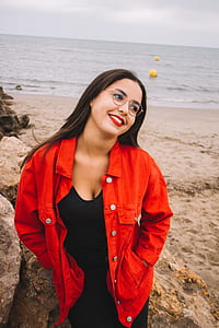 woman looking at the left while facing the camera thumbnail