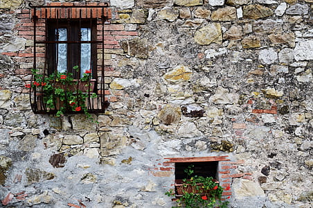 close brown wooden window thumbnail