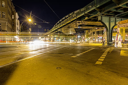 Road Intersection Without Cars thumbnail