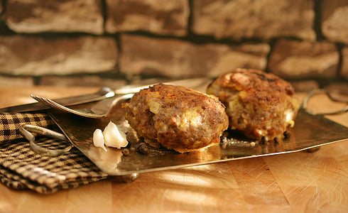 meat balls on tray thumbnail