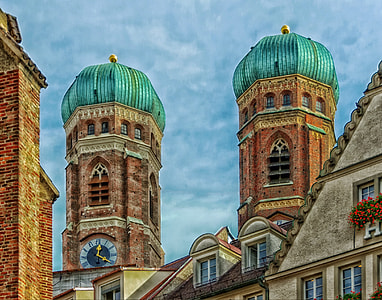 tower clock at 12:20 thumbnail