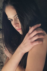 photo of woman's face thumbnail