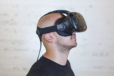 man wearing virtual reality headset thumbnail