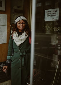 woman wearing winter clothes thumbnail