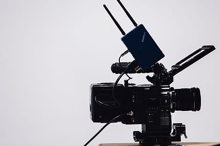 black camera thumbnail
