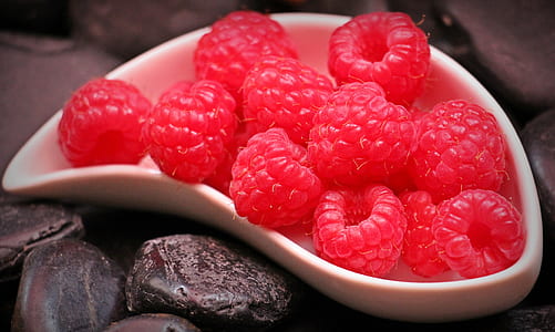 raspberry in white bowl thumbnail