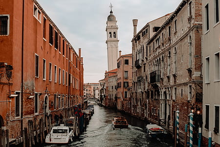 scenery of buildings thumbnail