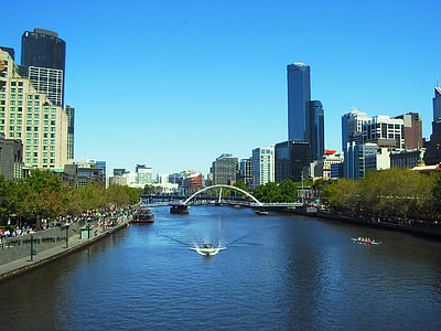 speedboat on river thumbnail