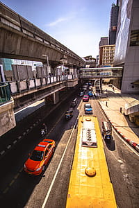 Arial View Photo of Cars thumbnail