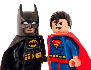 Batman and Superman LEGO minifigures thumbnail