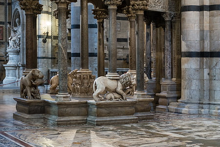 pulpit, lion, dom, siena, nicola pisano, columnar thumbnail