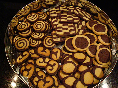 cookies inside of gray container thumbnail
