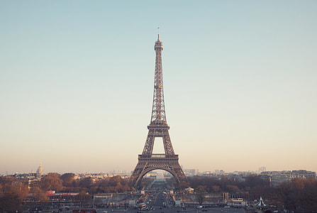 Eiffel Tower of Paris thumbnail