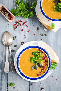 food photography of soup on bowl thumbnail