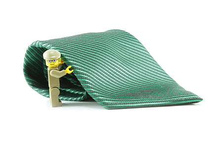 green necktie thumbnail