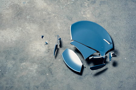 broken blue plate thumbnail