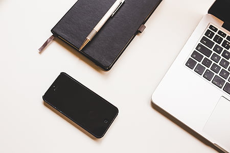 photo of black iPhone 5 thumbnail