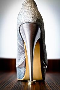 women's grey and black free standing mason thumbnail