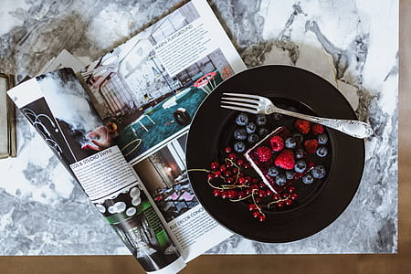 Cheesecake with blueberries and raspberries thumbnail