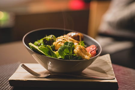 Round Stainless Steel Bowl With Cooked Meat and Vegetables thumbnail