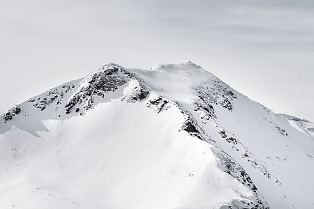 mountain filled with snow thumbnail