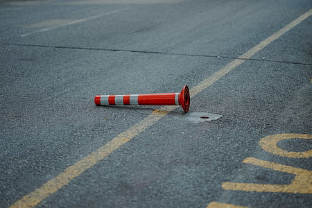 red and white traffic cone thumbnail