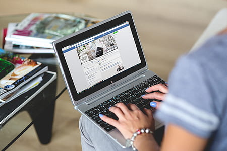 Women typing on the notebook thumbnail
