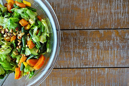 vegetable salad in bowl thumbnail
