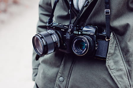 black camera thumbnail