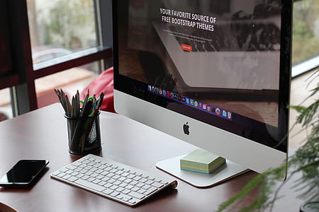 apple, desk, office, computer thumbnail