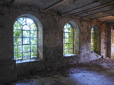 gray concrete building thumbnail