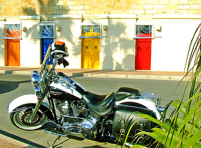 grey cruiser motorcycle thumbnail