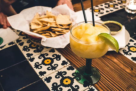 Mexican lemon Margarita thumbnail